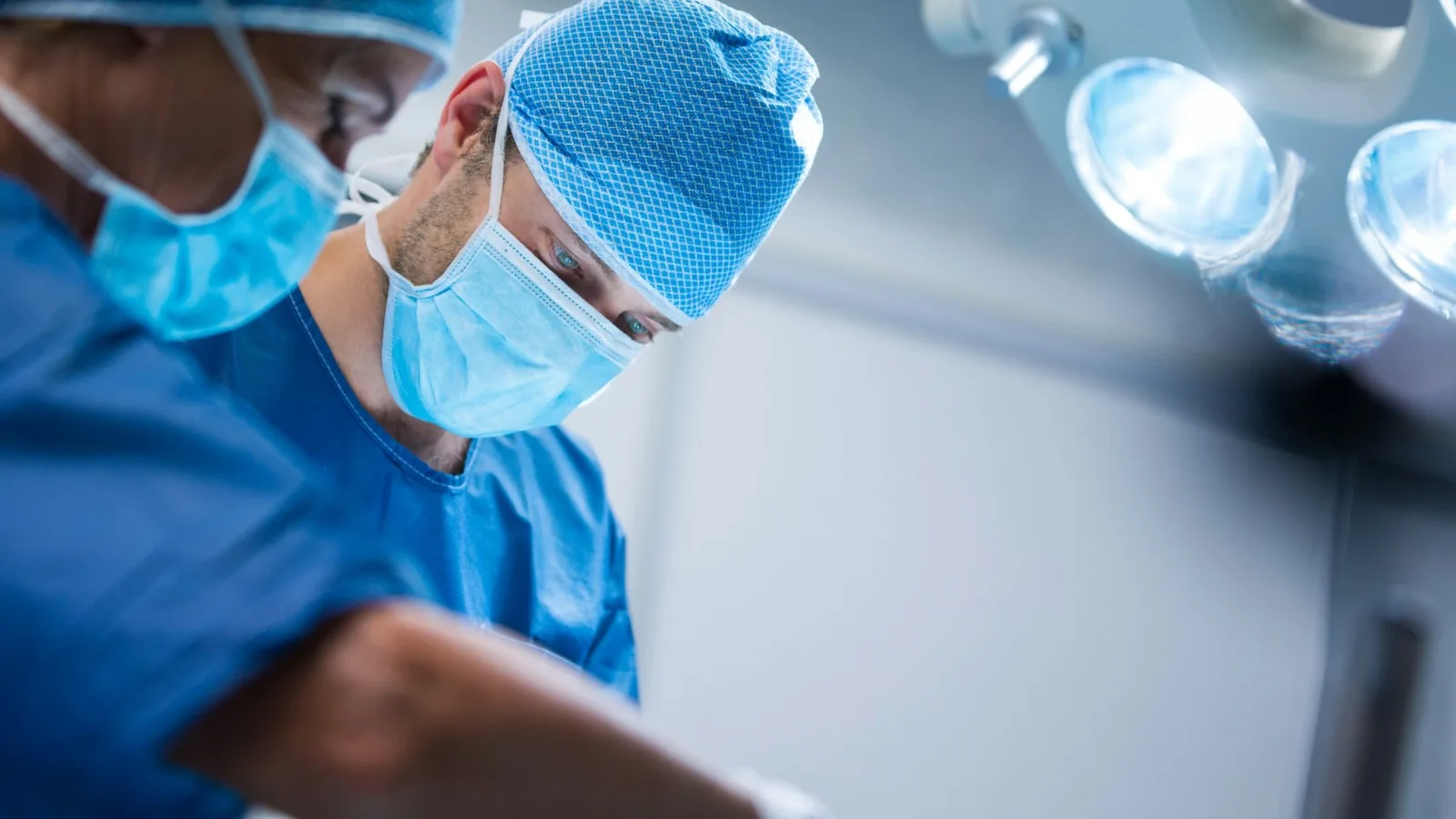 Precio de cirugía de cáncer de colon en Puebla