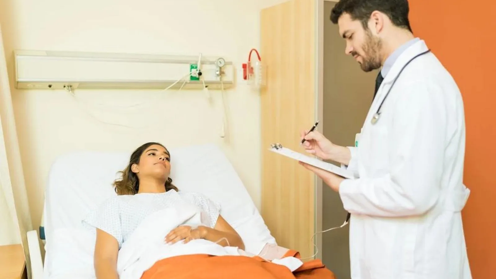 ¿Qué médico trata tumores abdominales en Puebla?